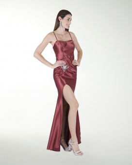 VESTIDO CL CON APLICACIÃN EN ABERTURA