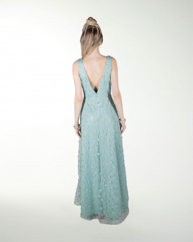 VESTIDO CL ESCOTE EN V EN TELA 3D