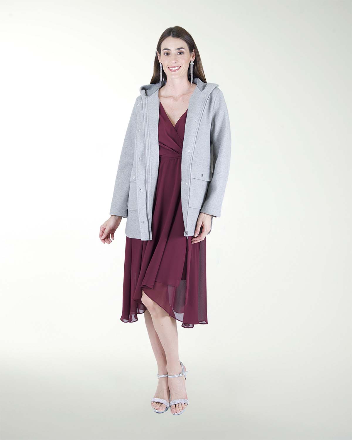 CHAMARRA OVERSIZE CON GORRO