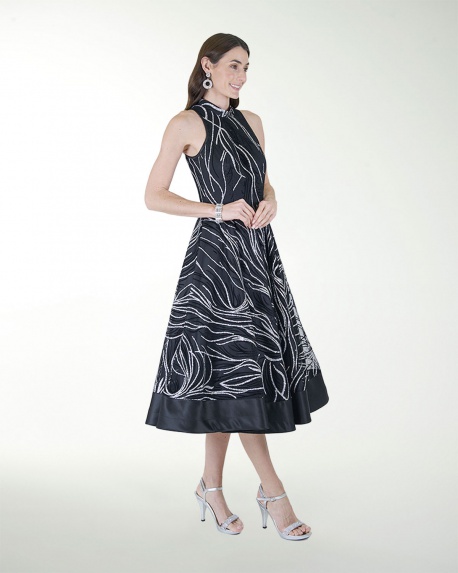 VESTIDO CC CUELLO ALTO LARGO MIDI