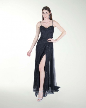 VESTIDO CL CON CAUDA ESCOTE CORAZON