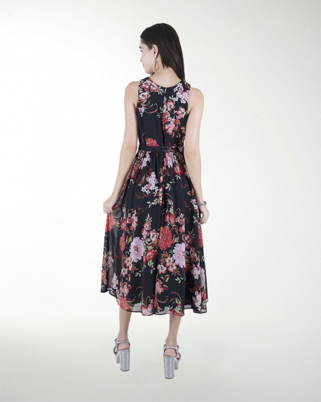 VESTIDO DA CON PLISADO EN LA FALDA