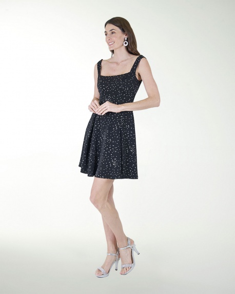 VESTIDO DA  CIRCULAR ESCOTE CUADRADO