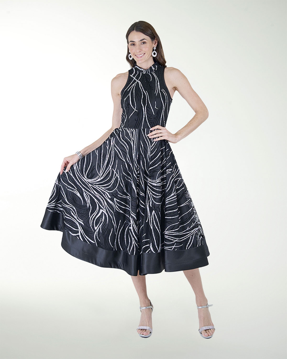 VESTIDO CC CUELLO ALTO LARGO MIDI