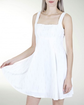 VESTIDO DA  CIRCULAR ESCOTE CUADRADO