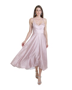 VESTIDO DA ESCOTE EN LA ESPALDA