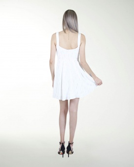 VESTIDO DA  CIRCULAR ESCOTE CUADRADO