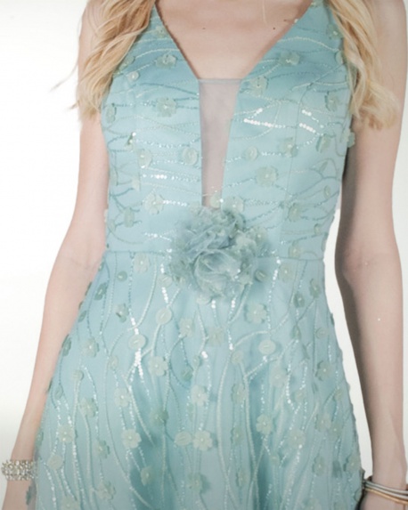 VESTIDO CL ESCOTE EN V EN TELA 3D