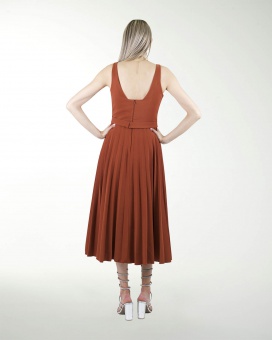 VESTIDO DA FALDA TABLEADA