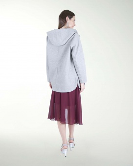 CHAMARRA OVERSIZE CON GORRO