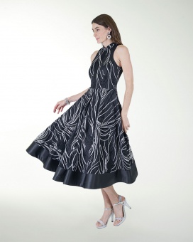 VESTIDO CC CUELLO ALTO LARGO MIDI