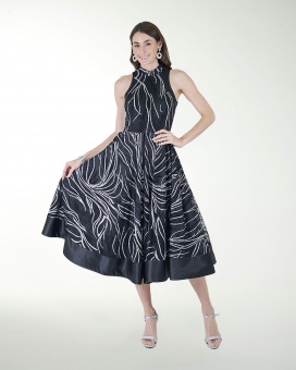 VESTIDO CC CUELLO ALTO LARGO MIDI