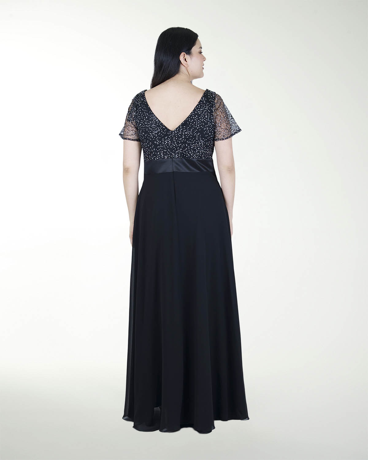 VESTIDO TE COMBINADO CON BORDADO