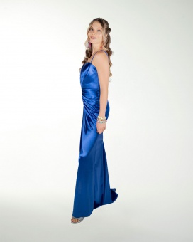 VESTIDO CL DRAPEADO CON CAUDA