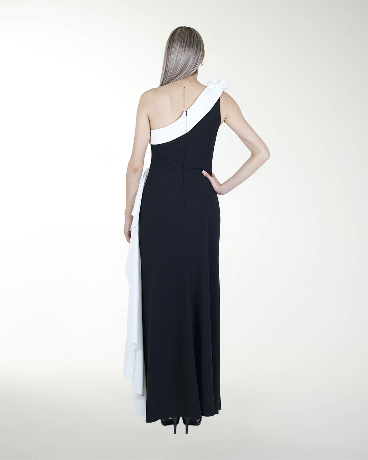 VESTIDO CL DE UN HOMBRO BICOLOR