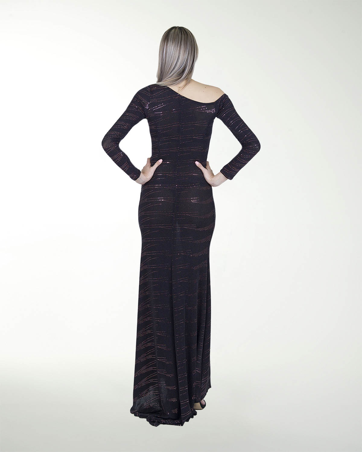 VESTIDO CL ENTALLADO CON MANGAS