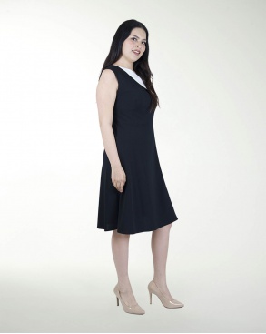 VESTIDO TE ESCOTE DIAGONAL CON VIVOS