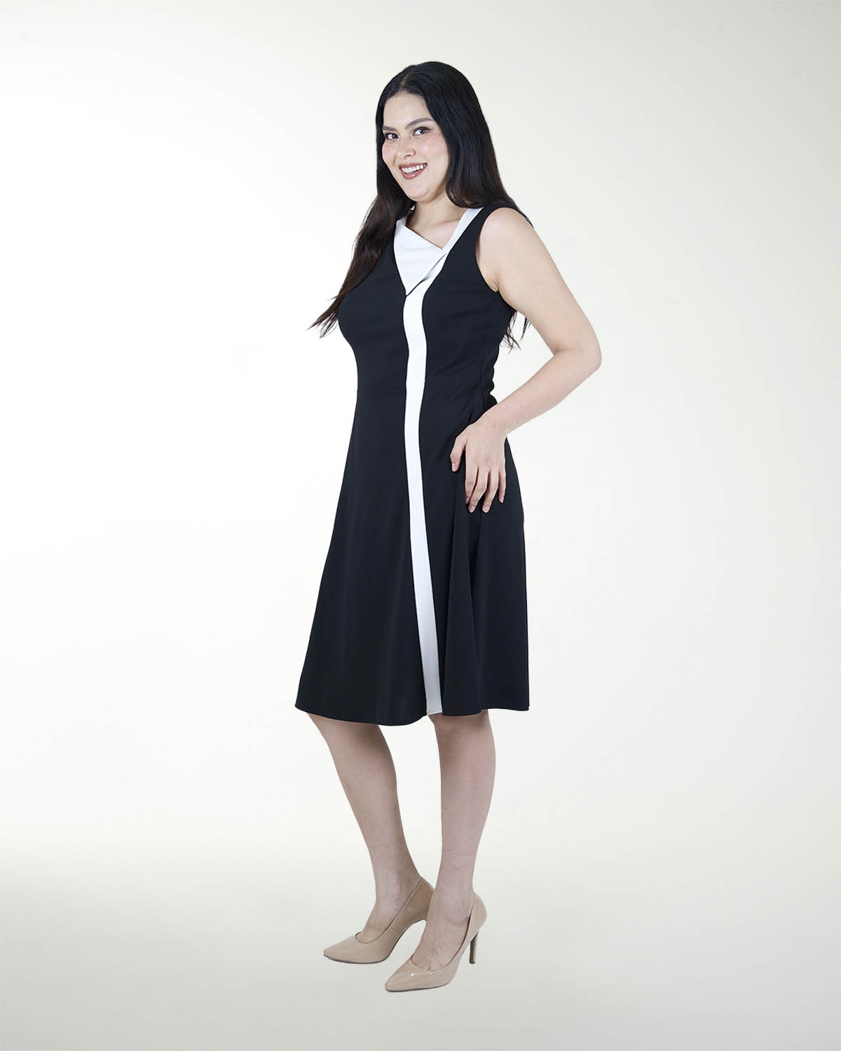 VESTIDO TV ESCOTE DIAGONAL CON VIVOS