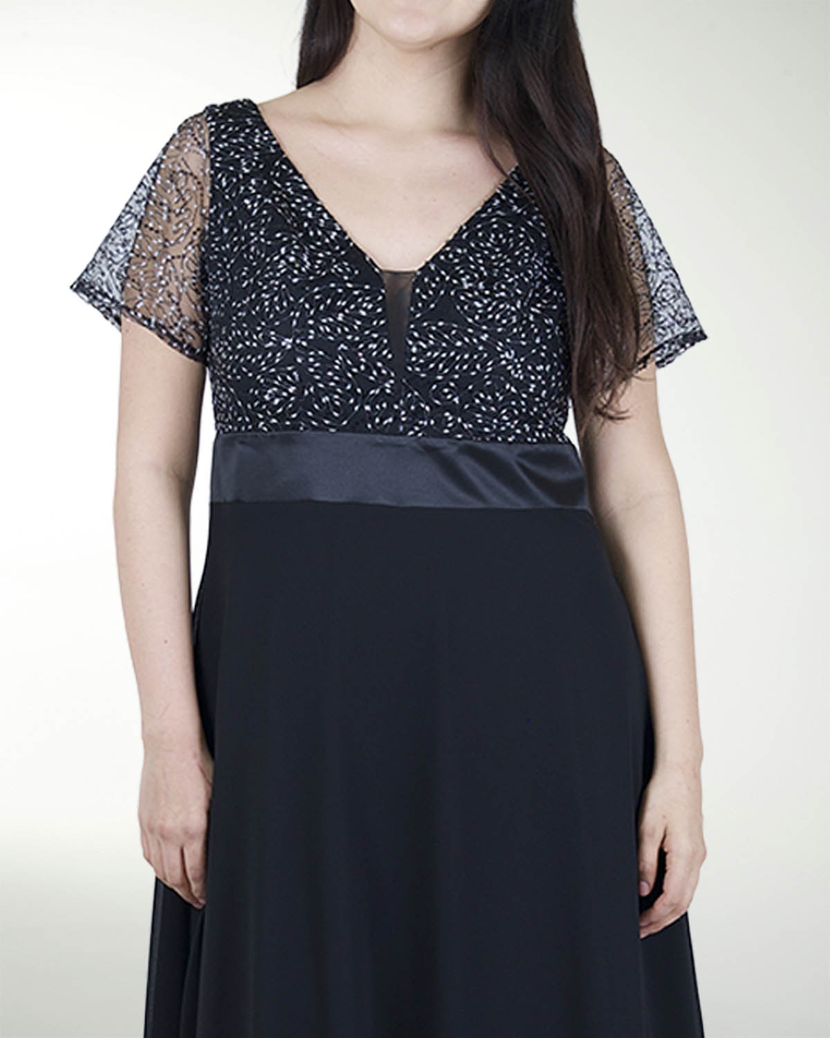 VESTIDO TE COMBINADO CON BORDADO