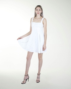 VESTIDO DA  CIRCULAR ESCOTE CUADRADO