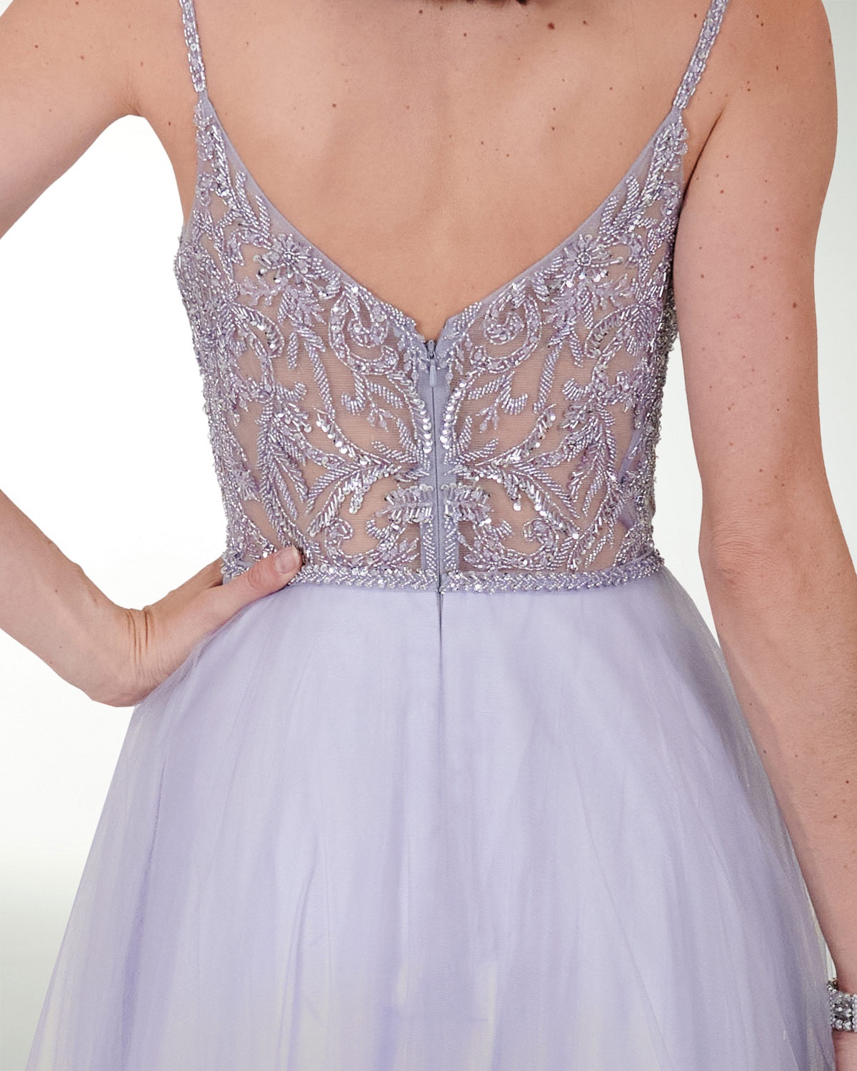 VESTIDO SY GRAN GALA ESTILO PRINCESA CON DESTELLOS DE BRILLO