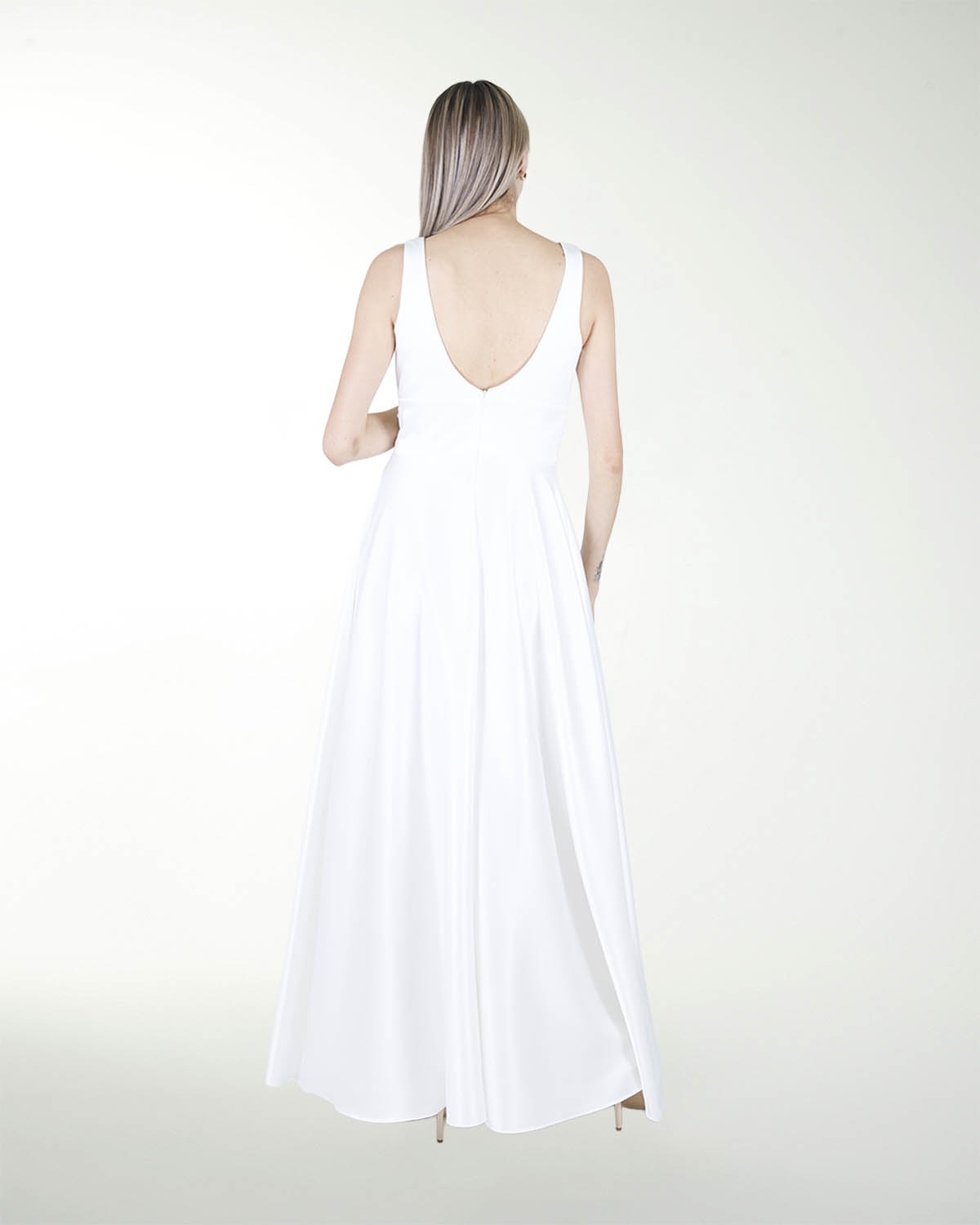 VESTIDO CL BLA ESCOTE EN V CON FAJILLA