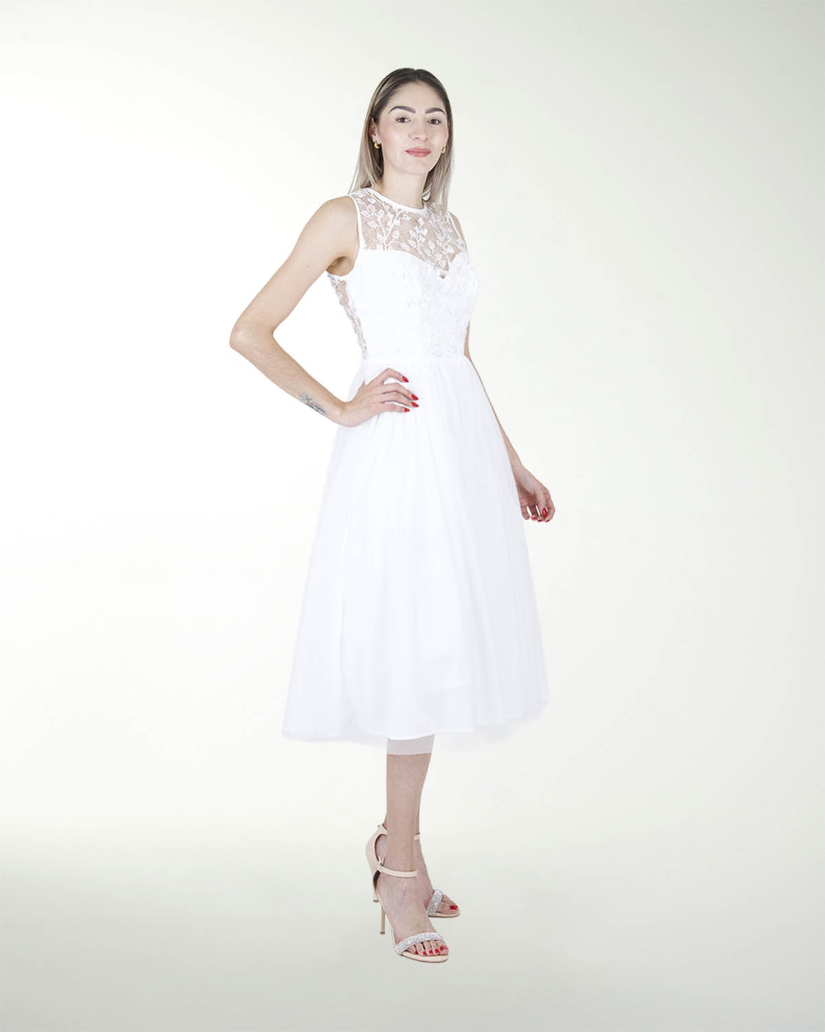 VESTIDO CC BLA MIDI CON BORDADO EN TALLE