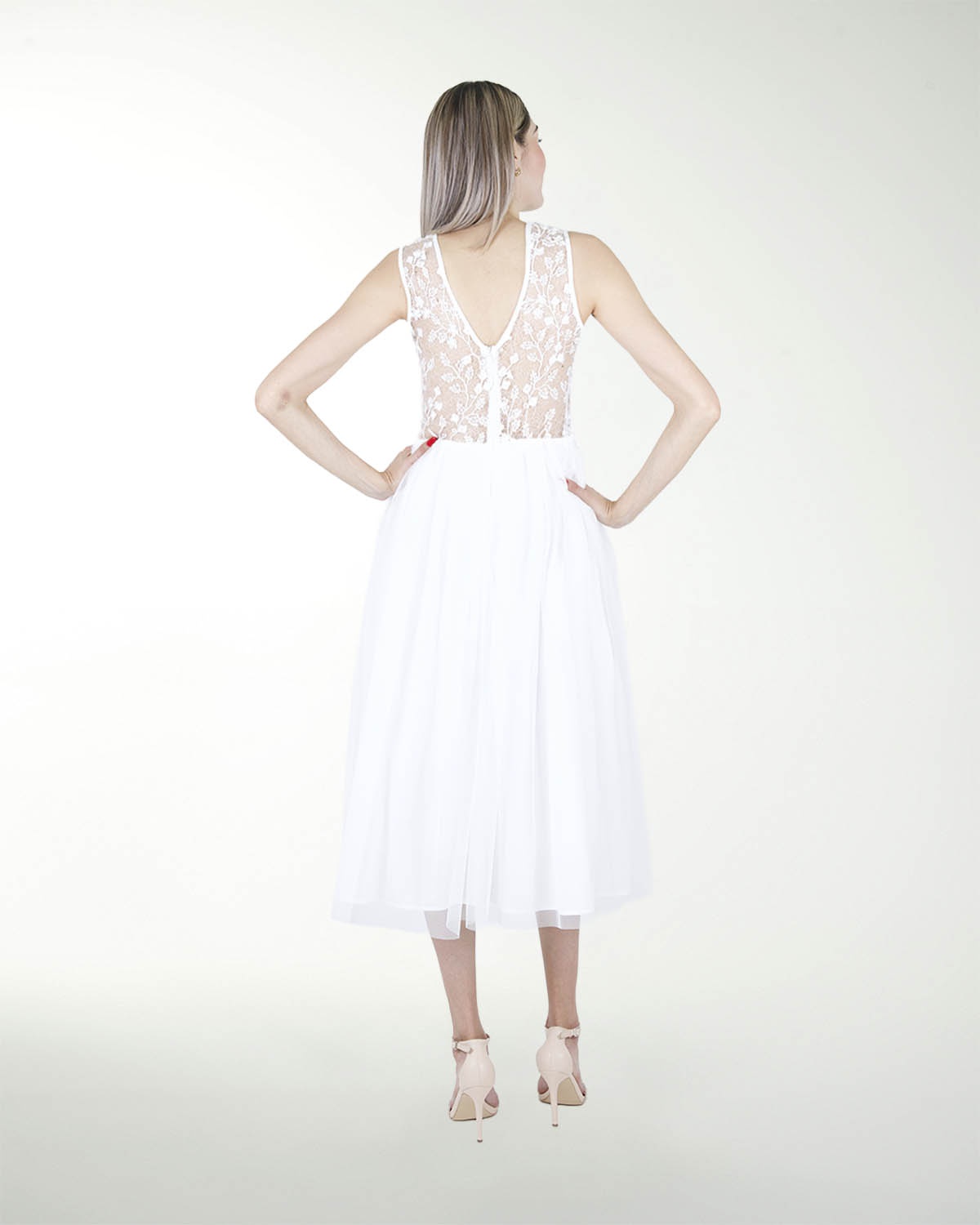 VESTIDO CC BLA MIDI CON BORDADO EN TALLE