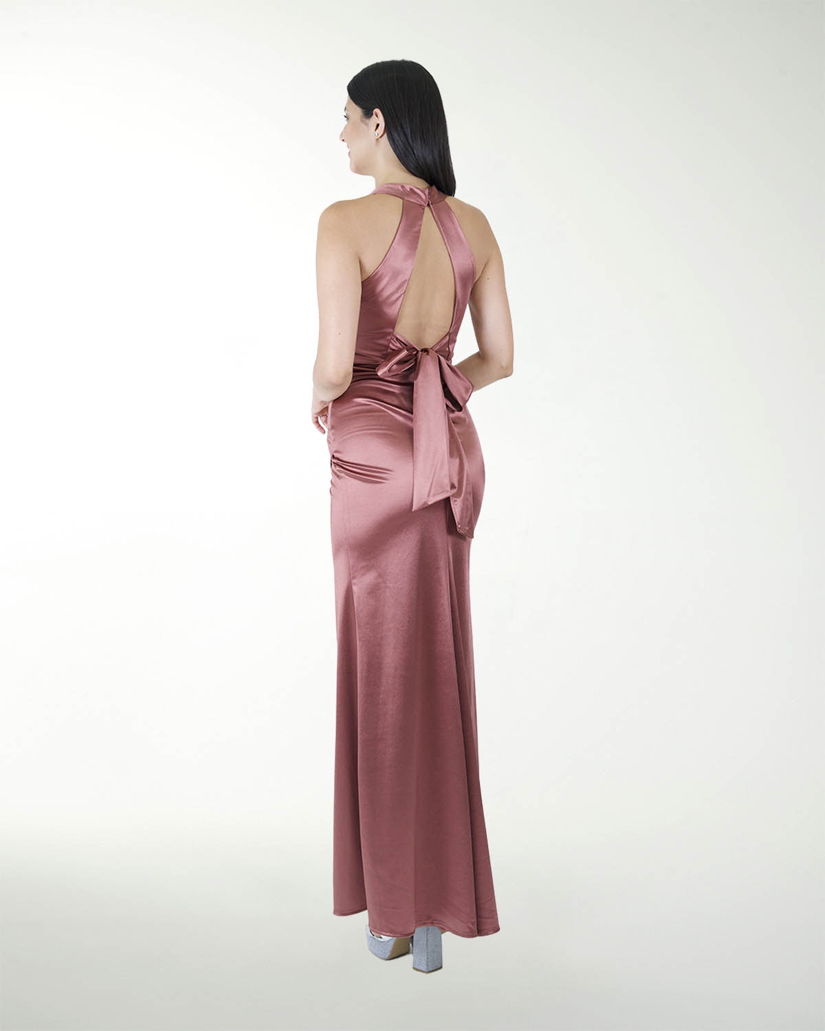 VESTIDO CL HALTER CON MOÃO EN ESPALDA