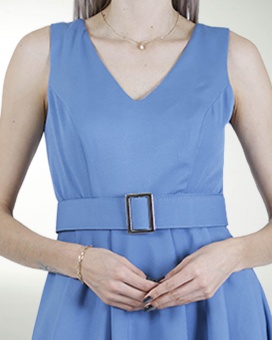 VESTIDO DA CON TABLONES ESCOTE EN V
