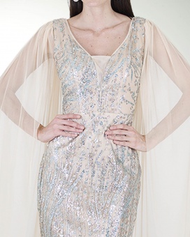 VESTIDO CL CON TRANSPARENCIA EN HOMBRO
