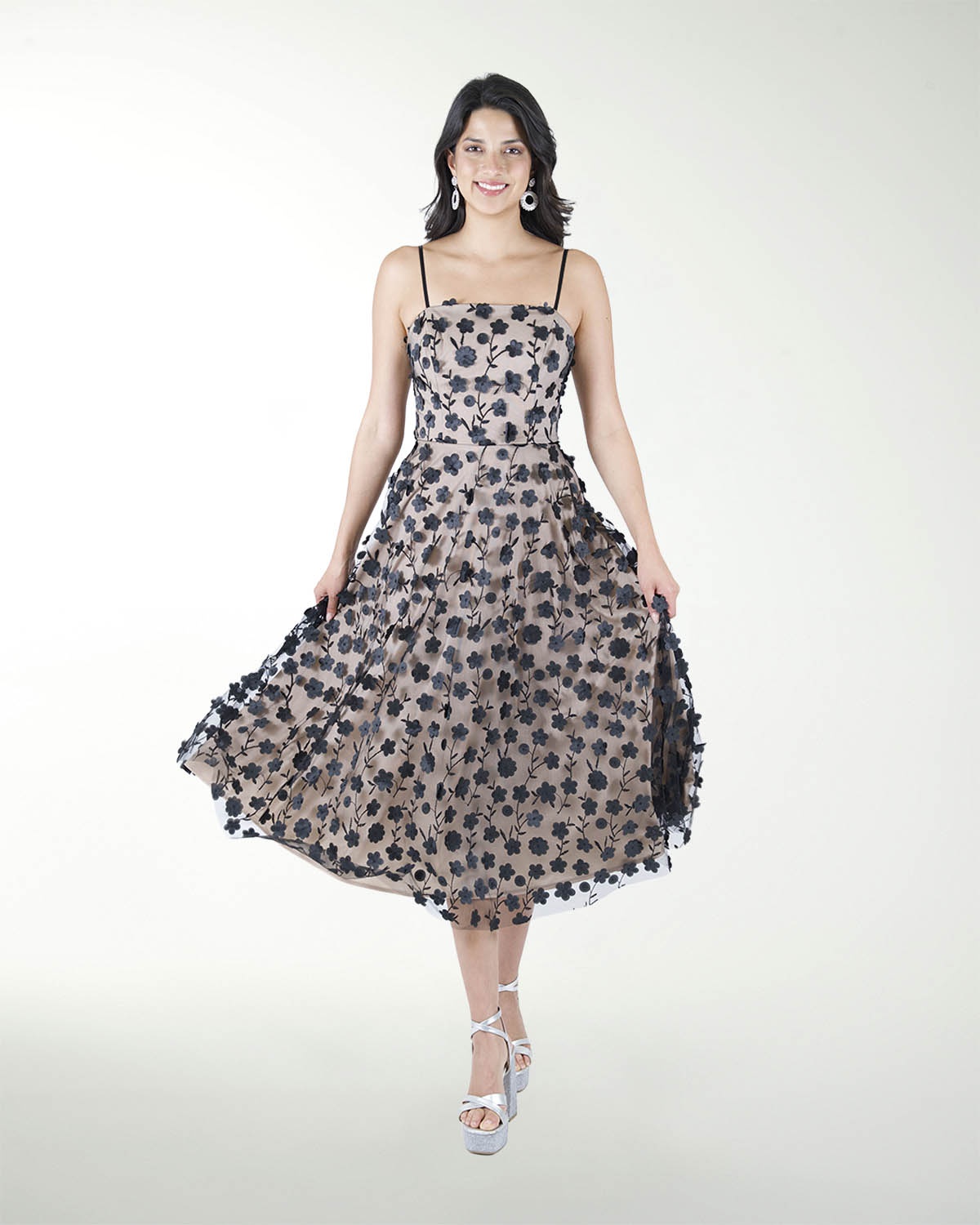 VESTIDO CC MIDI EN TELA 3D