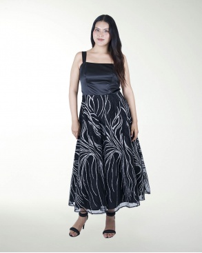VESTIDO TE FALDA MIDI CON BRILLO
