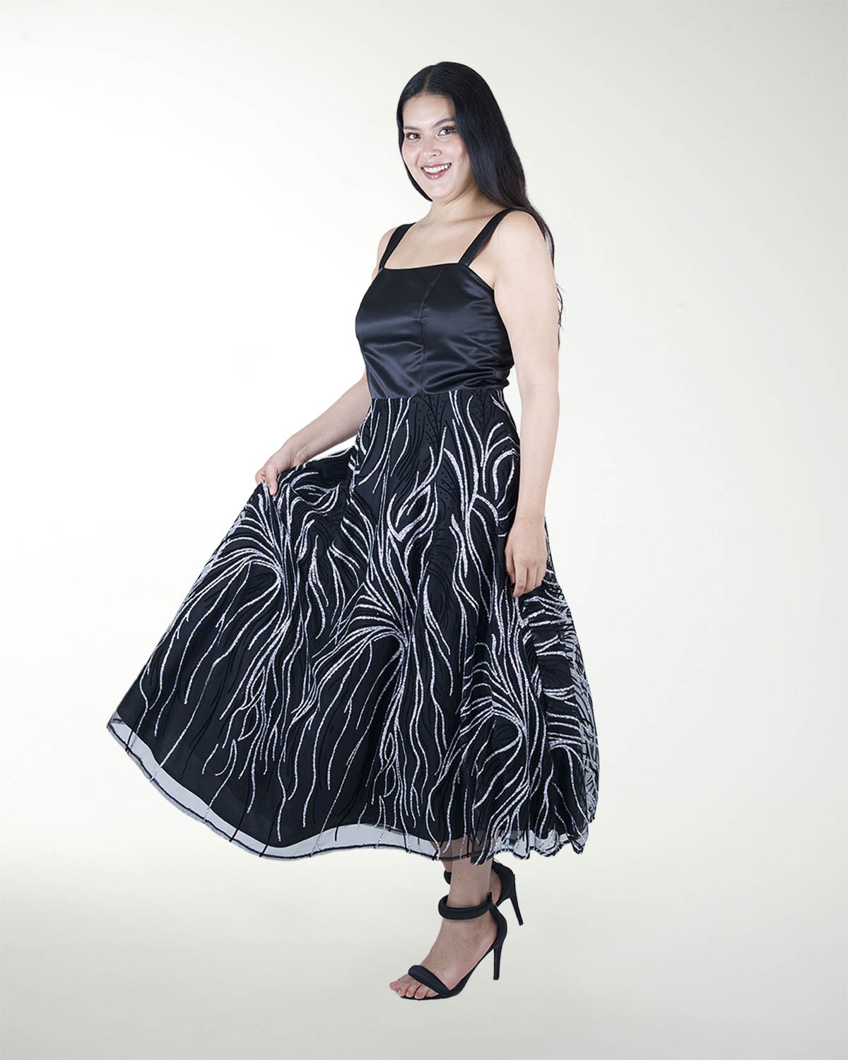 VESTIDO TE FALDA MIDI CON BRILLO