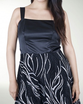 VESTIDO TE FALDA MIDI CON BRILLO