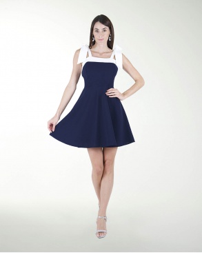 VESTIDO CASUAL CIRCULAR CON MOÑOS