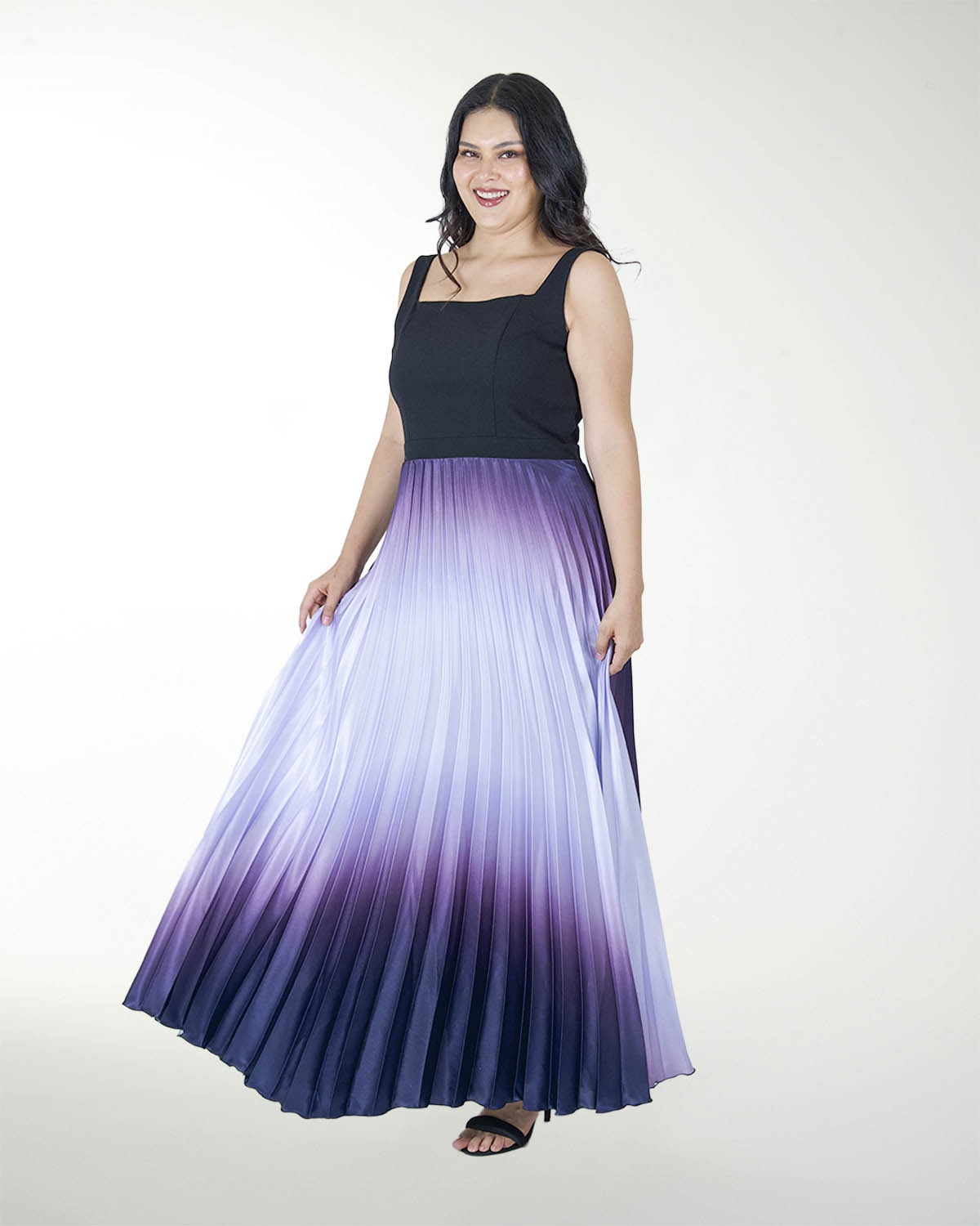 VESTIDO TE PLISADO EN TELA DEGRADE