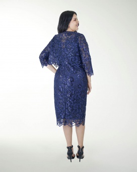VESTIDO TE ENTALLADO CON SACO CORTO