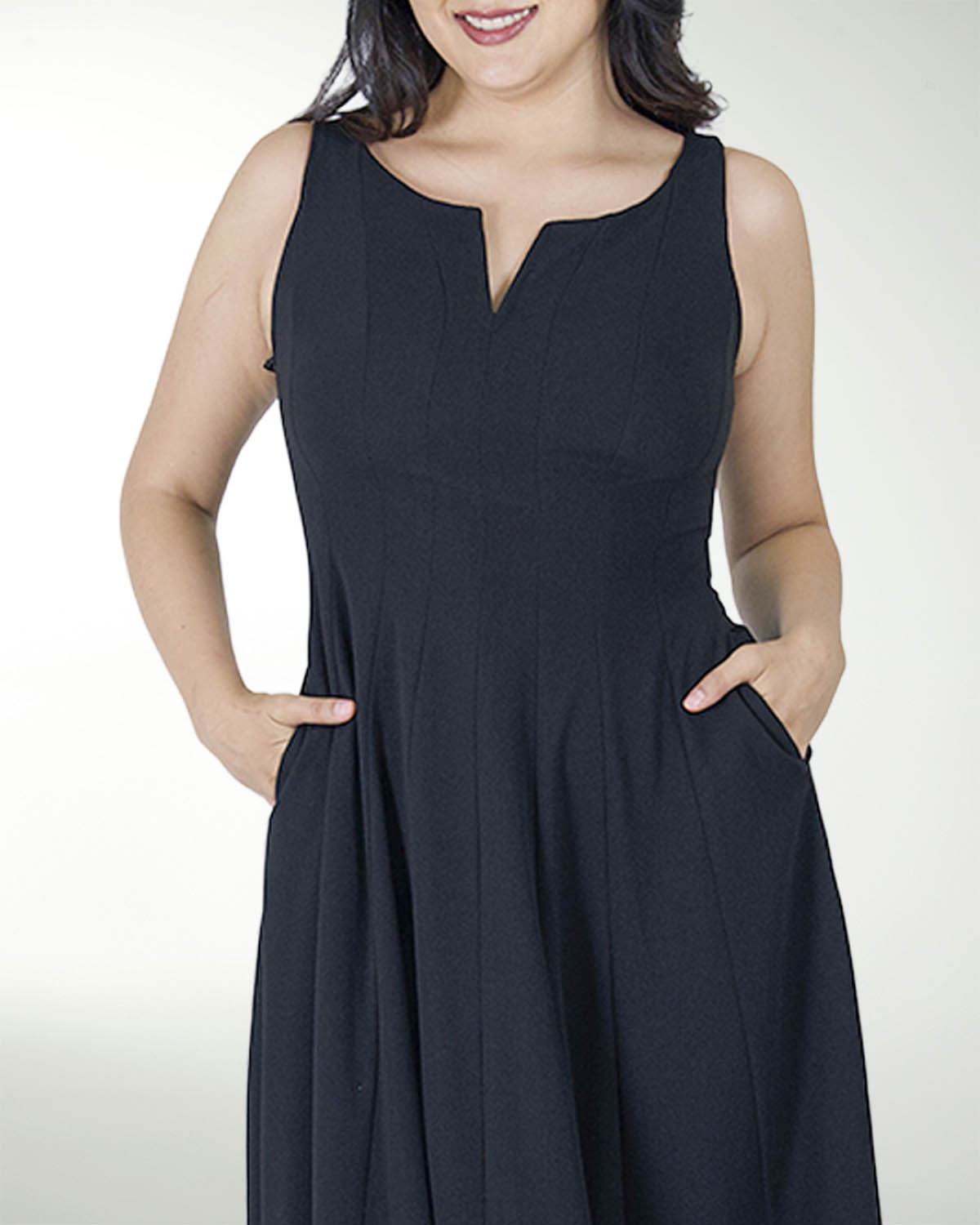 VESTIDO TV CON CORTES