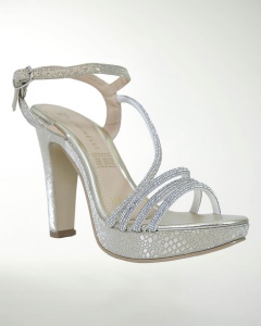 ZAPATO DE FIESTA CON DESTELLOS DE BRILLO