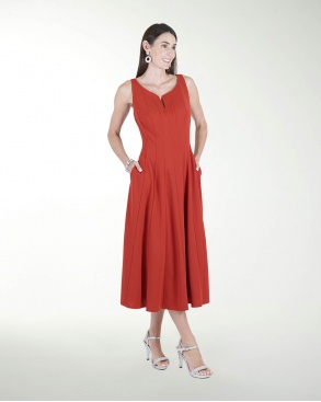 VESTIDO CASUAL CON CORTES ESCOTE  EN V