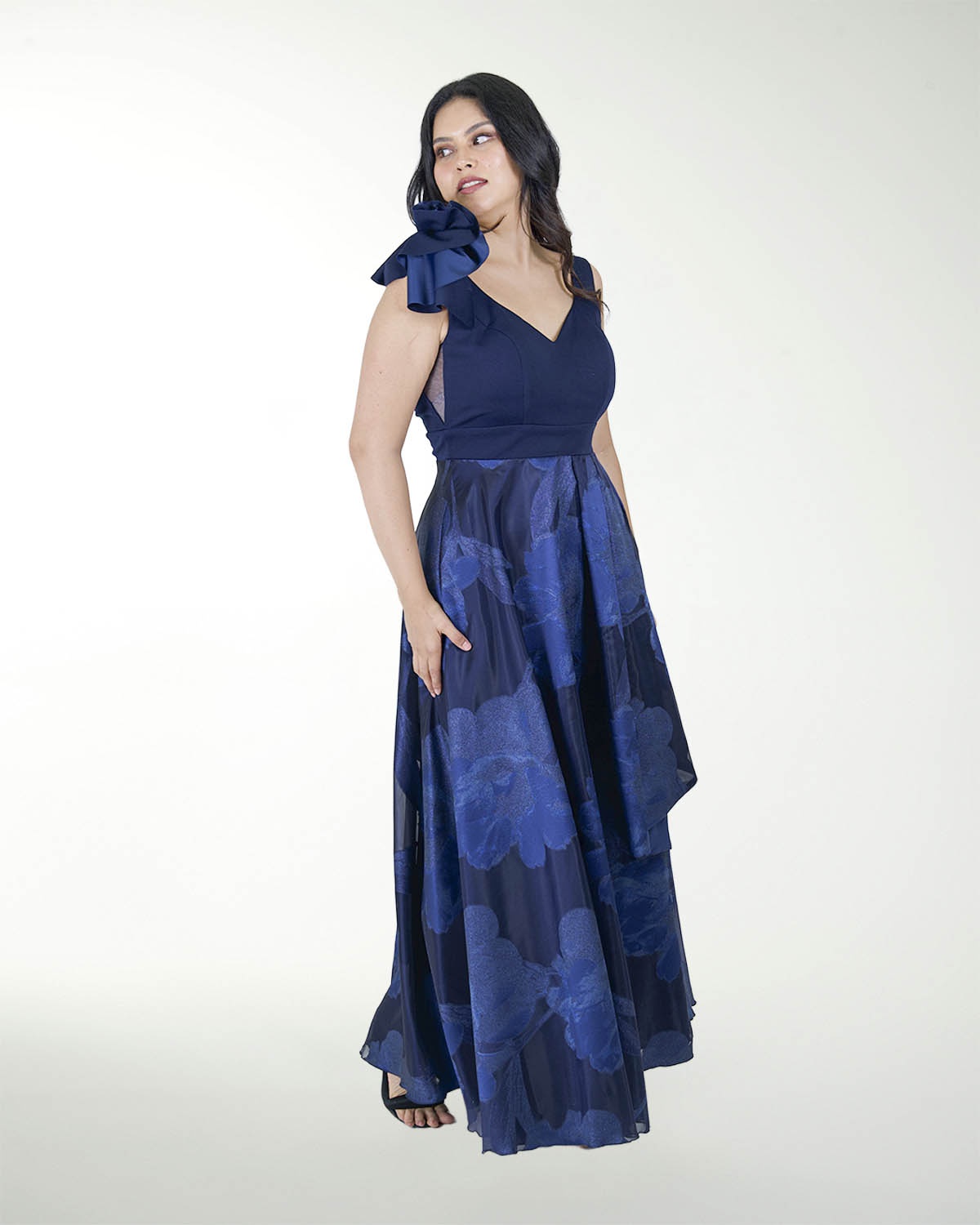 VESTIDO ESTAMPADO Y MONO